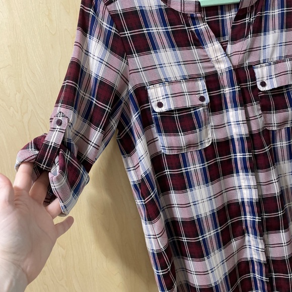 Women Medium Lightweight Plaid Casual to Career Blouse Button Down Shirt - Picture 3 of 8